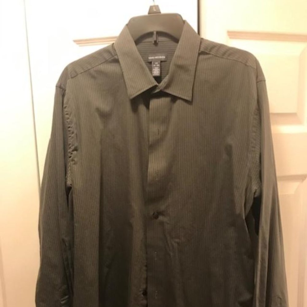 Van Huesen Men's button down gray pin stripe shirt